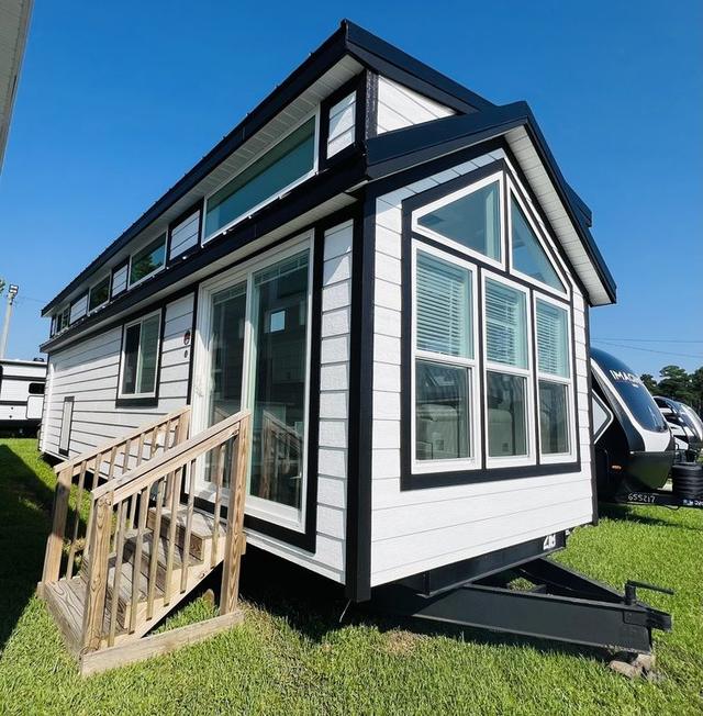 2026 Great Outdoor Cottages 300L1-K1