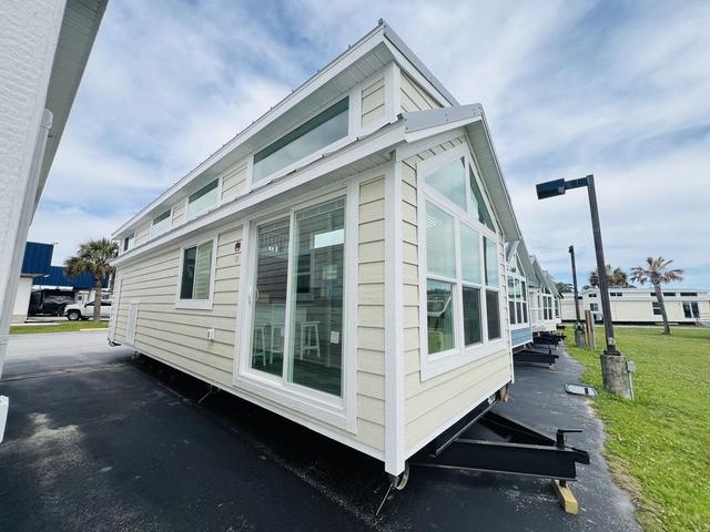 2026 Great Outdoor Cottages Bayview 300-L2-K1
