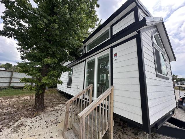 2026 Great Outdoor Cottages Bayview 140-L1-K2