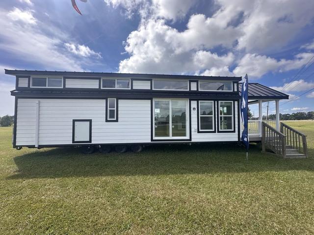 2027 Great Outdoor Cottages 300-L3-K2